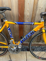 Trek Alpha Series 2200 road bike