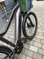 Aventon level 2 commuter E-bike