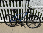 Specialized HardRock Mountain/Hybrid Bike (15’-S Frame)