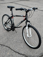 Diamondback Outlook 26" mountain bike
