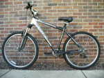 TREK 4-Series (4300) Hardtail Mountain Bike Excellent Condition