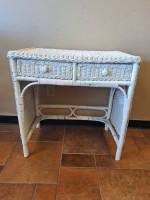 Wicker entry table