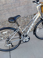 Hybrid bike for women's totally equipped