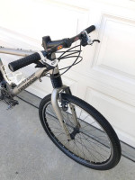 Cannondale F1000SL medium frame, Shimano XTR components & new tires.