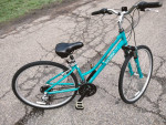 Ladies Hybrid, Raleigh Route 3.0 like new