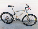 Seven Duo Lux Full Suspension Titanium frame, xtr & fox components.