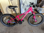 Kids bike - Specialized Riprock - Size 20inch - LIKE NEW!!