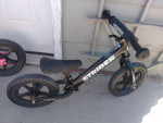2 Kids 12 inch Striders - balance bikes - black and pink