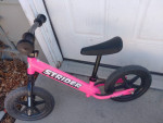 2 Kids 12 inch Striders - balance bikes - black and pink