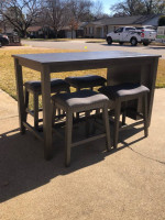 Dining table set(delivery available)