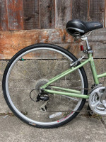 Raleigh Detour 4.5 commuter bike (Lime green)