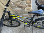 GIANT MOUNTAIN BIKE SIZE ADULT SMALL