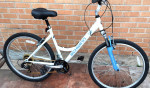 Schwinn Link Comfort Hybrid Bicycle