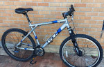 GT Avalanche 2.0 Suspension Mountain Bike with Disc Brake
