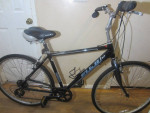 7 Speed FUJI 3.0 CROSSTOWN Hybrid Bicycle 19 inch frame
