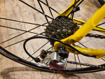 LIGHTWEIGHT CARBON/ALUMI .LEMOND ROAD BIKE LIKE NEW...CHECK OUT