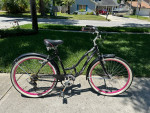 26 inch Womens Schwinn Riverside Beach Cruiser