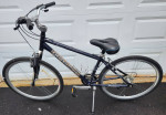 Schwinn Hybrid 700c Bike