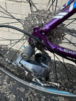 Trek Lexa woman’s road bike / carbon fork / aluminum frame / exellent conditio