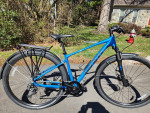2022 Giant Roam 2 Disc hybrid gravel