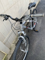 Giant Boulder SE mountain bike