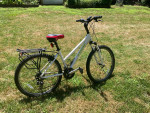 Girl’s Trek “Skye” Hybrid/mountain bike