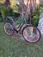 Schwinn Baywood Woman's Beach Cruiser