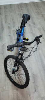 24 Magna Outreach 21 Speed Bike