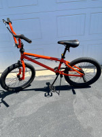 20"Mongoose 360 Spin Front Fork, Rear rider pegs, Great tires