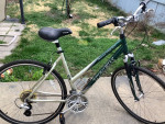 Trek 7200 multitrack bike for women.Size XL(21”)