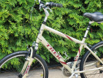 Trek Navigator 300 Hybrid Mountain Bike 24spd Deore Like New