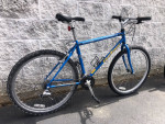 26" Gary Fisher 21-speed mountain MEDIUM bike for riders 5'4" to 5'9"