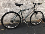 26" Raleigh hardtail mountain bike SMALL / MED for riders 5'3" to 5'8"