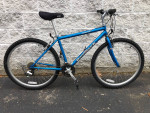 26" Diamondback 21-speed mountain bike SMALL for 5'2" to 5’6”