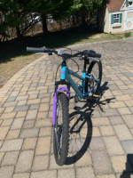 Girl’s 24” bike