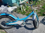 Girl bike for sale good condition