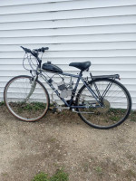 Trek 700 series 80cc 2-Stroke Motorized Bike