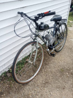 Trek 700 series 80cc 2-Stroke Motorized Bike