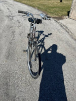 Giant Cypress Bike