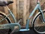 SUN Streamway 7 ultra low step through bike. LIKE NEW!