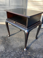 Cherry End Table/Nightstand