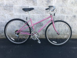 XS Women's commuter bike w/ NEW hybrid TIRES for riders 5"0" and under