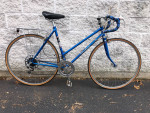 Women's Rex 10-speed commuter road bike M / L for 5'6" to 5'11"