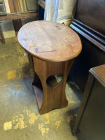 Table- Side Table, Oak, with oval top