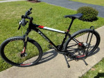 TREK X-CALIBER 6 MTN BIKE 29" WHEELS, 18.5" M/L FRAME EXC COND!