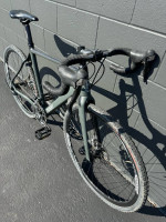 Evolve Cycle, LLC - Foundry Harrow Carbon Gravel Road Bike Sz Medium Like New