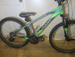 21 Speed GIANT REVEL 2 Mountain Bicycle 14 inch frame