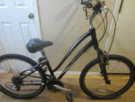 21 Speed GIANT SEDONA Hybrid Bicycle 13 inch frame