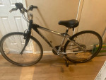 21 Speed TREK 7000 Hybrid Bicycle 15 inch frame