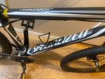 21 SPECIALIZED HARD ROCK Mountain Bicycle 18 inch frame DISC BRAKE